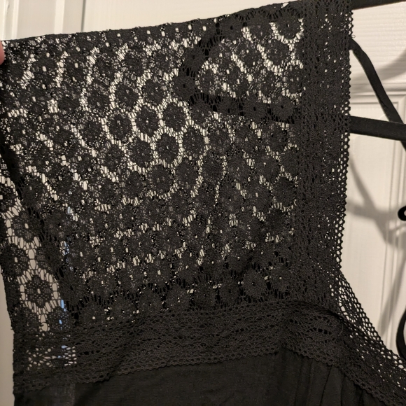 New with tags! Black Lace Detail Top, size 3X - Picture 3 of 10